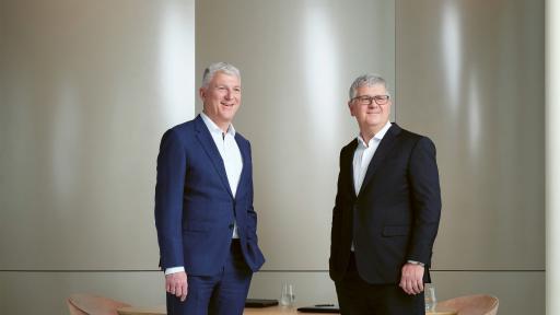 Stefan Mäder und Urs Arbter Jahresmagazin VIEW 2024 