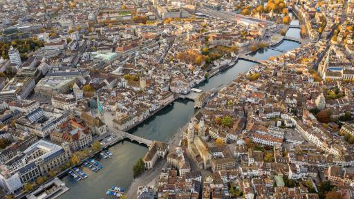 Stadt Zürich aus der Luft - Headerbild View 2022